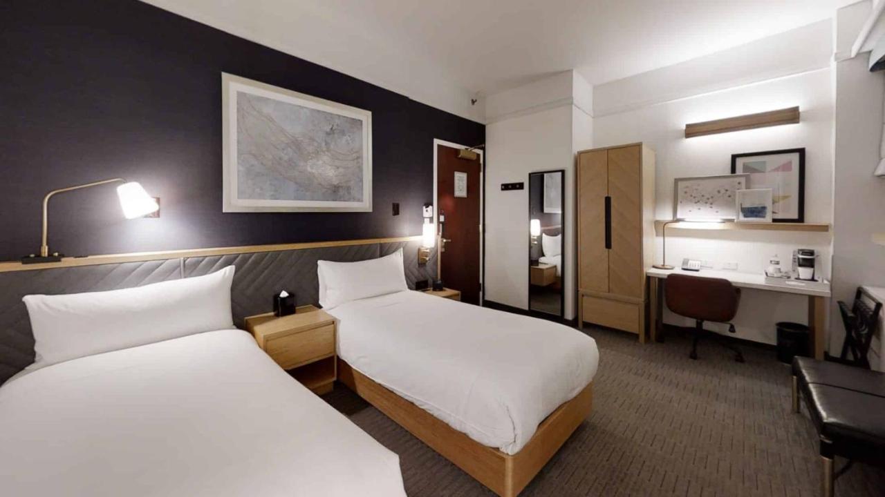 Club Quarters Hotel Times Square, Нью-Йорк Экстерьер фото